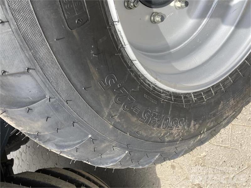 VM DINA RPPH 12500 Prikolice za bale