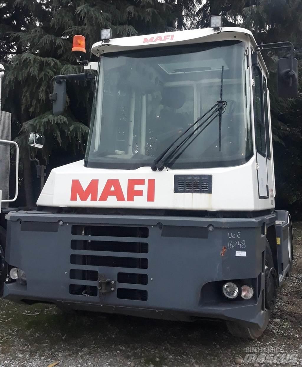  R332-4x4 Terminalni tegljači
