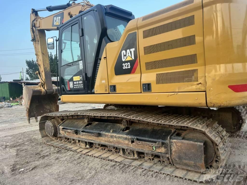 CAT 323 GC Bageri guseničari