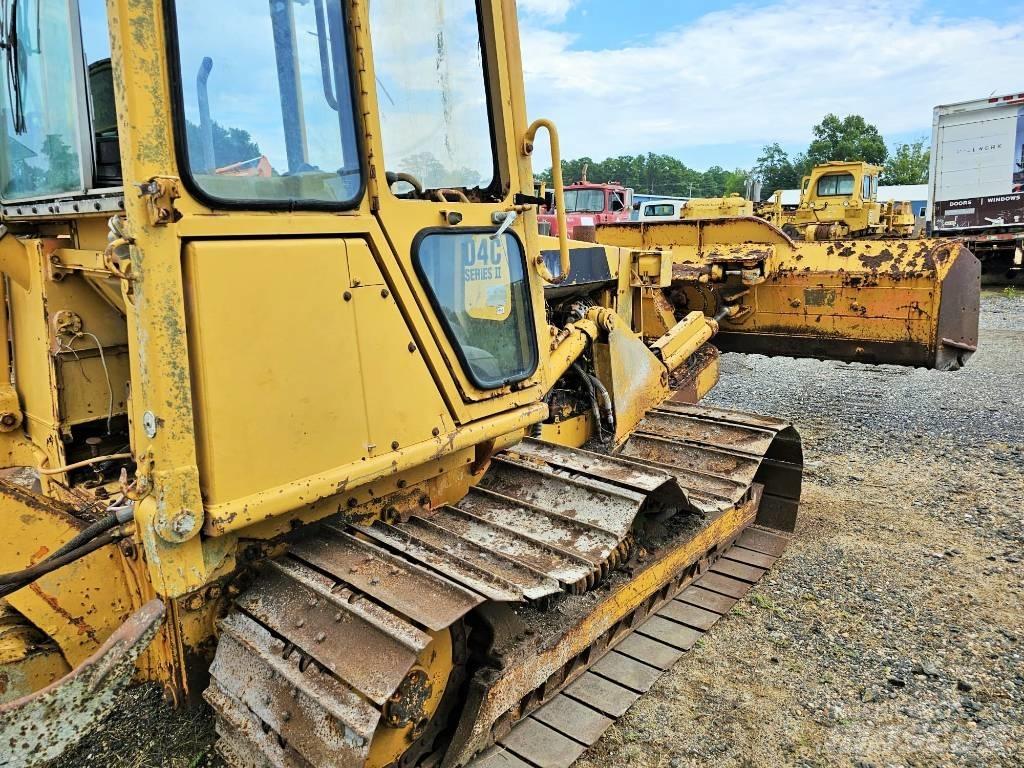 CAT D 4 C Buldožeri guseničari