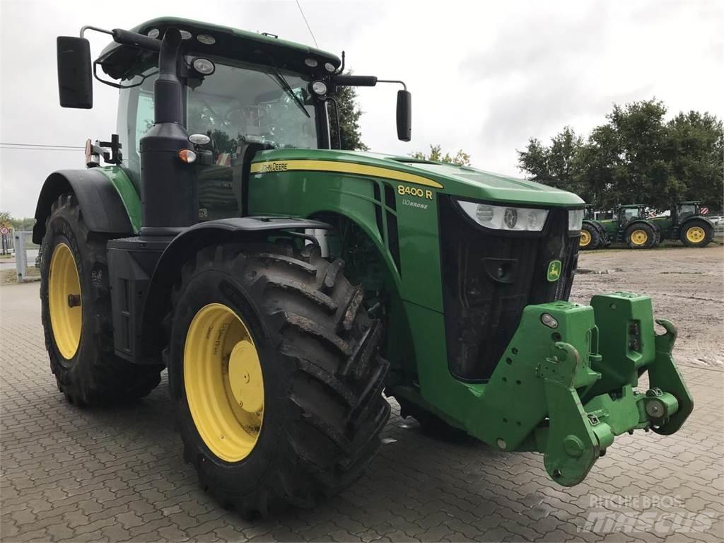 John Deere 8400R Traktori
