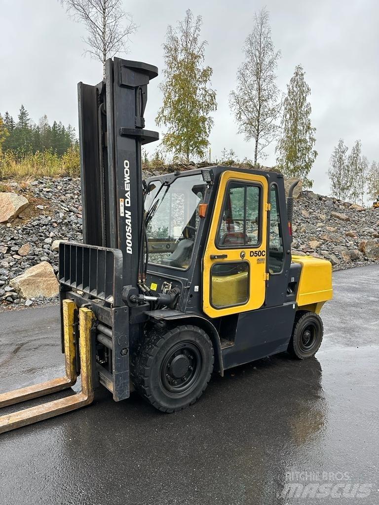 Doosan Daewoo D50-C2 Dizelski viljuškari