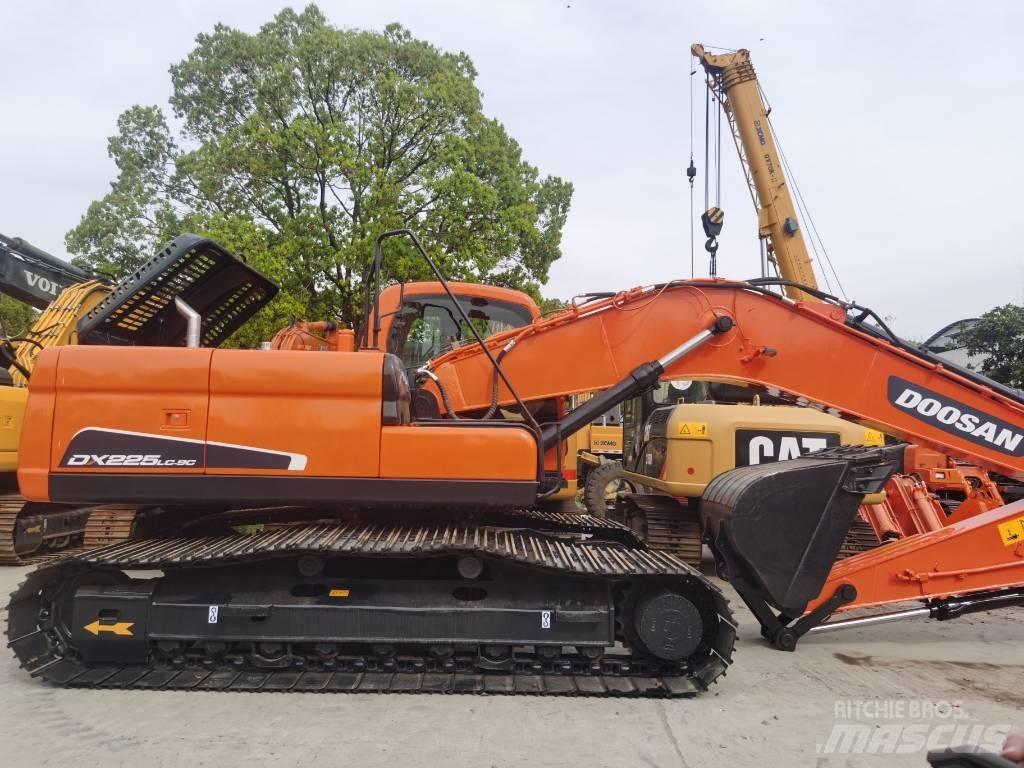 Doosan DX 225LC-9C Bageri guseničari