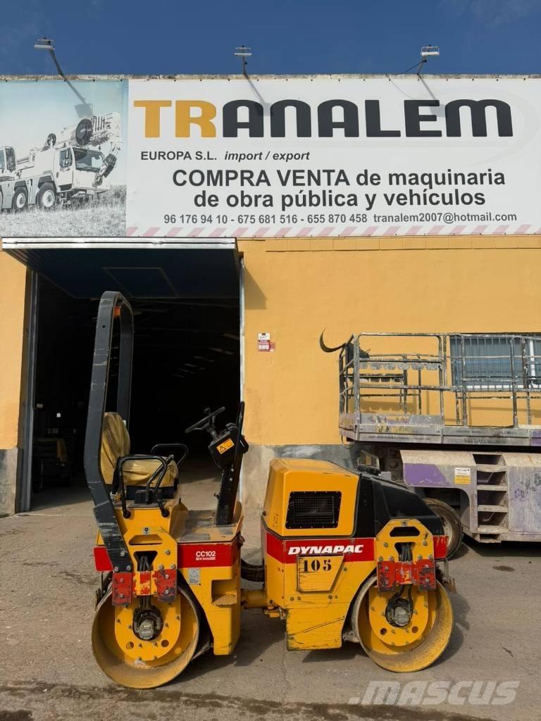 Dynapac CC 102 Valjci sa duplim bubnjem