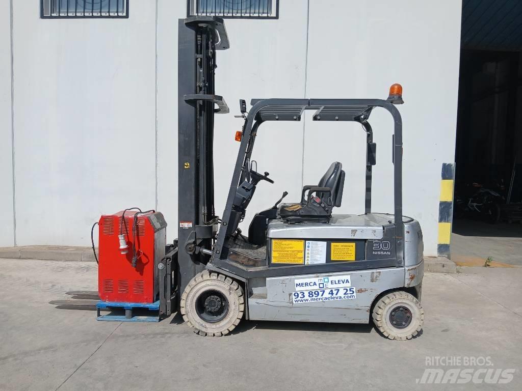 Nissan GQ02 L 30 CU Električni viljuškari