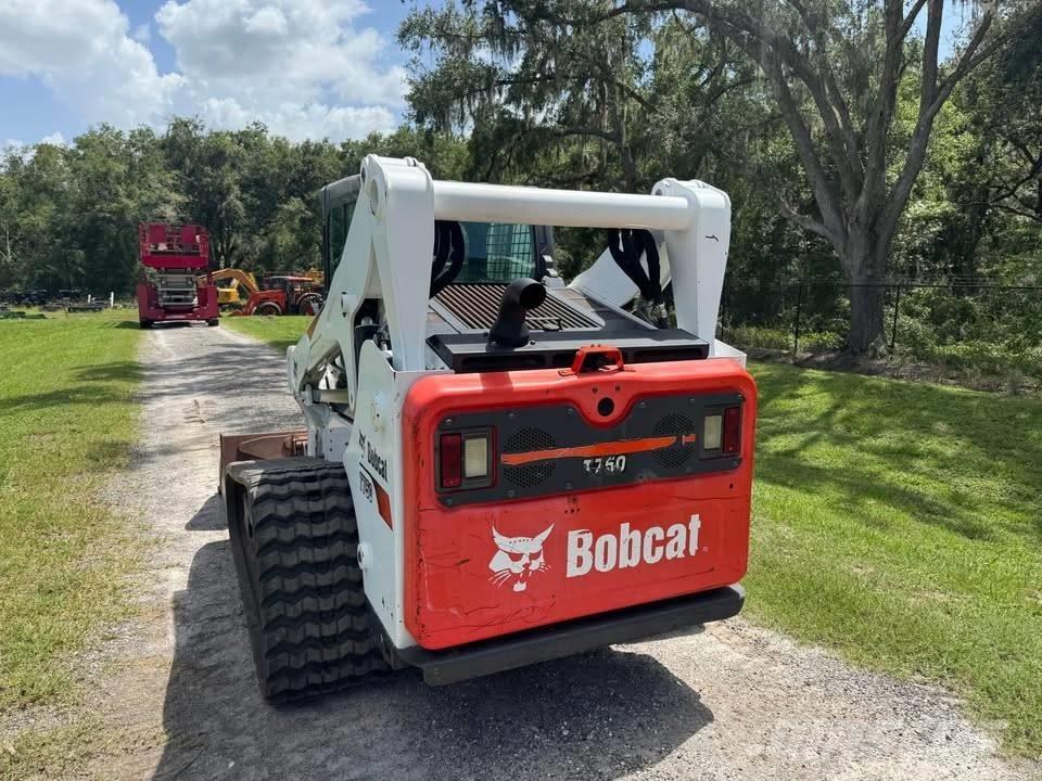 Bobcat T750 Skid steer mini utovarivači