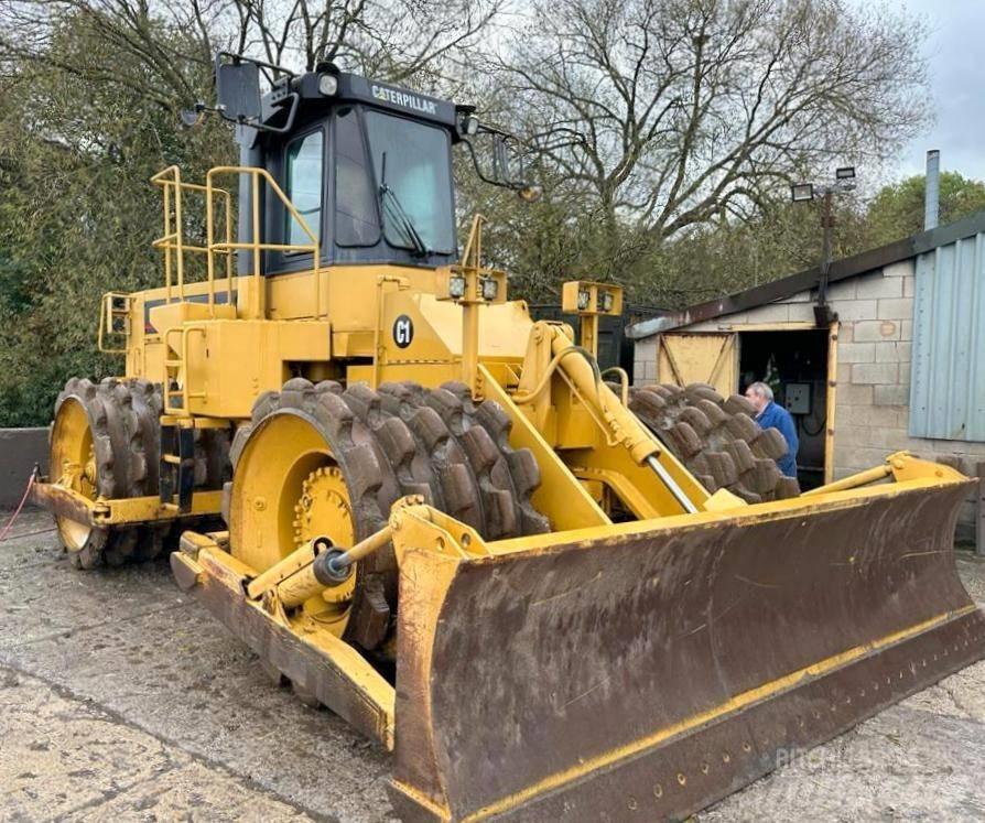 CAT 825 C Nabijači zemlje