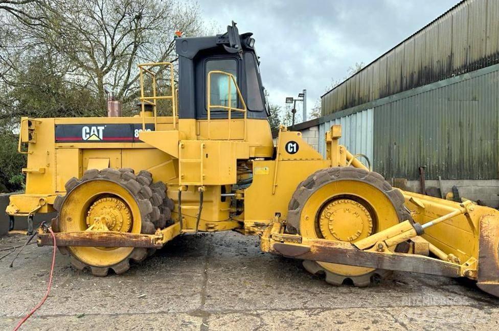 CAT 825 C Nabijači zemlje