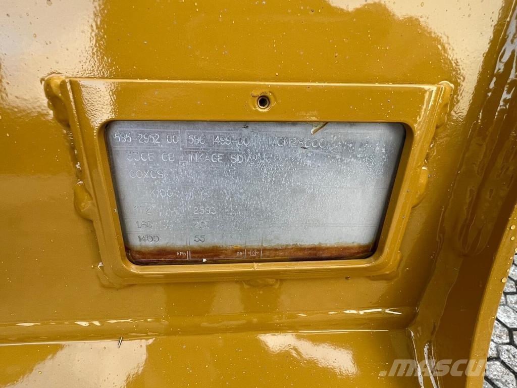 CAT 326-07 Bageri guseničari