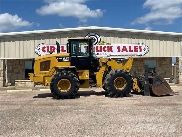CAT 930M Utovarivači na točkove