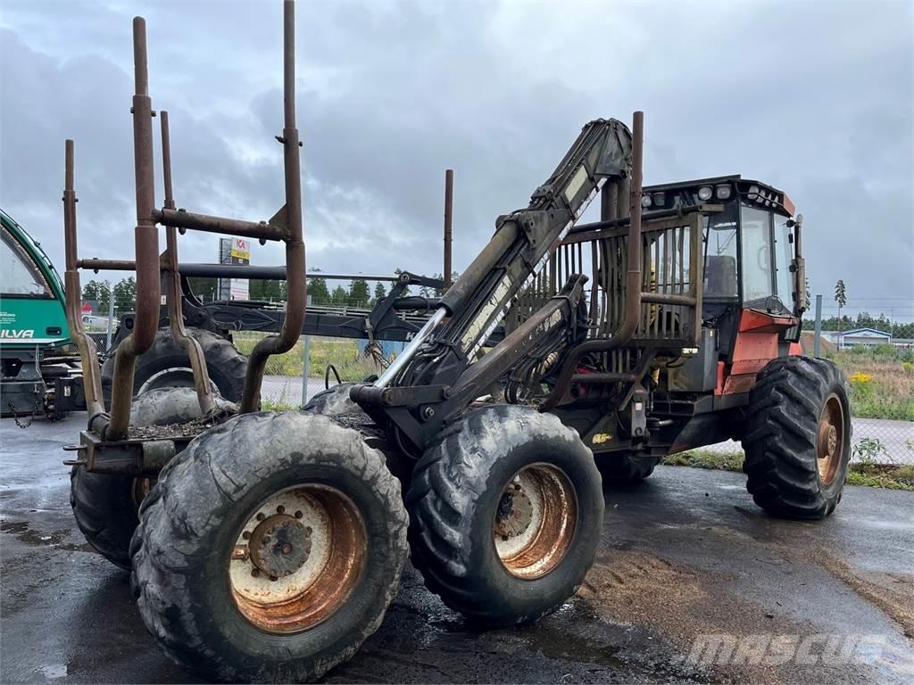 Valmet 836 Forvarderi