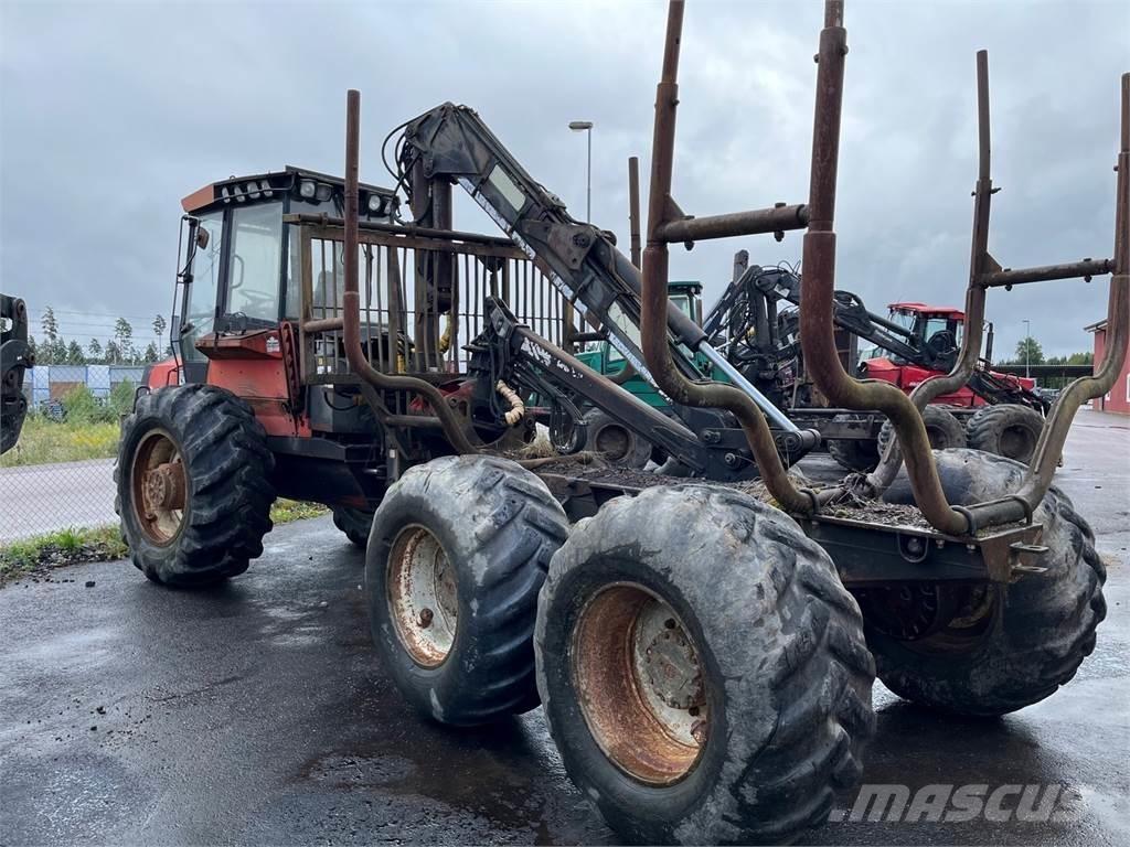 Valmet 836 Forvarderi