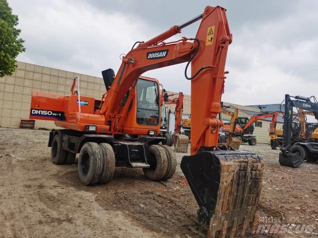 Doosan DH 150 W-7 Bageri točkaši