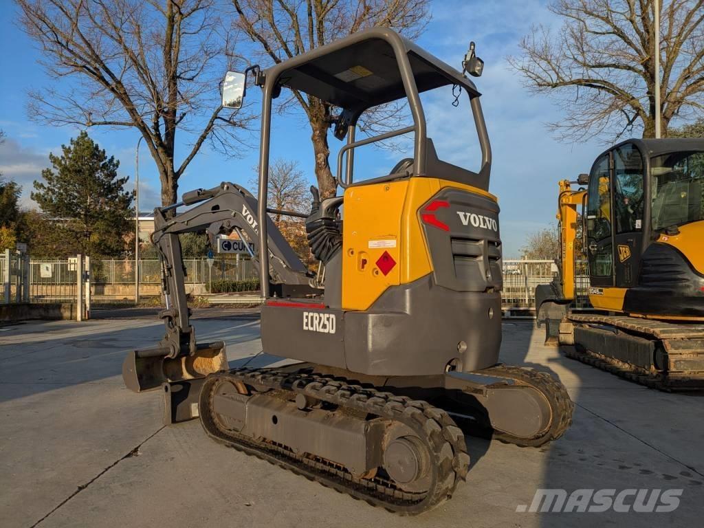 Volvo ECR 25 D Mini bageri < 7t