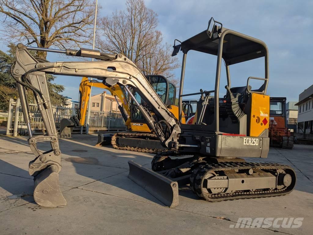 Volvo ECR 25 D Mini bageri < 7t