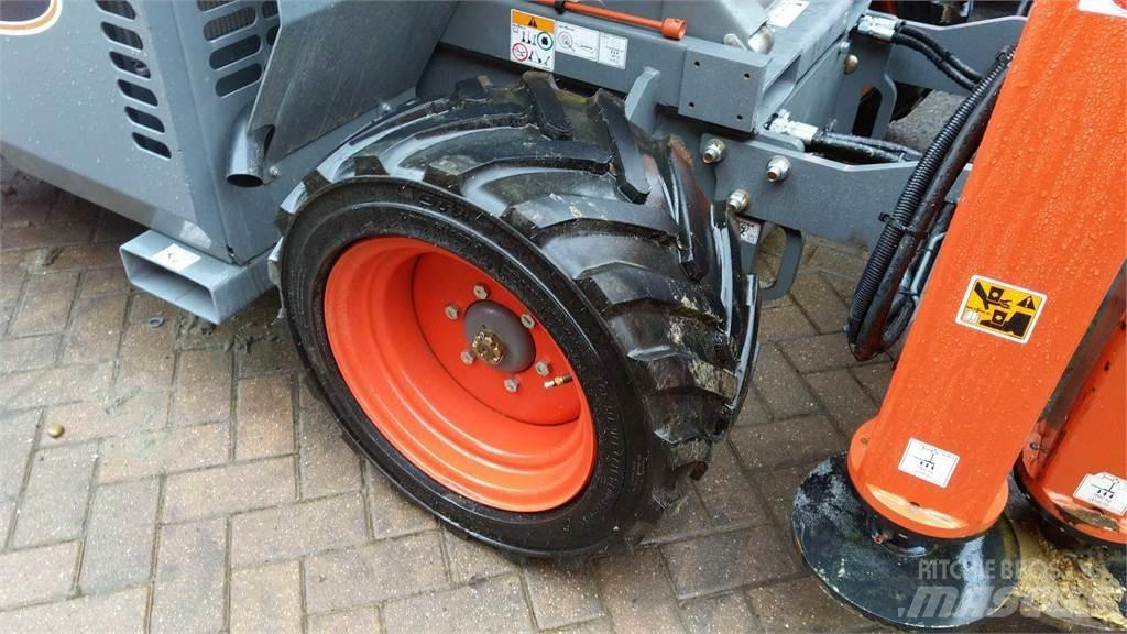 SkyJack 6832RT Makazaste platforme
