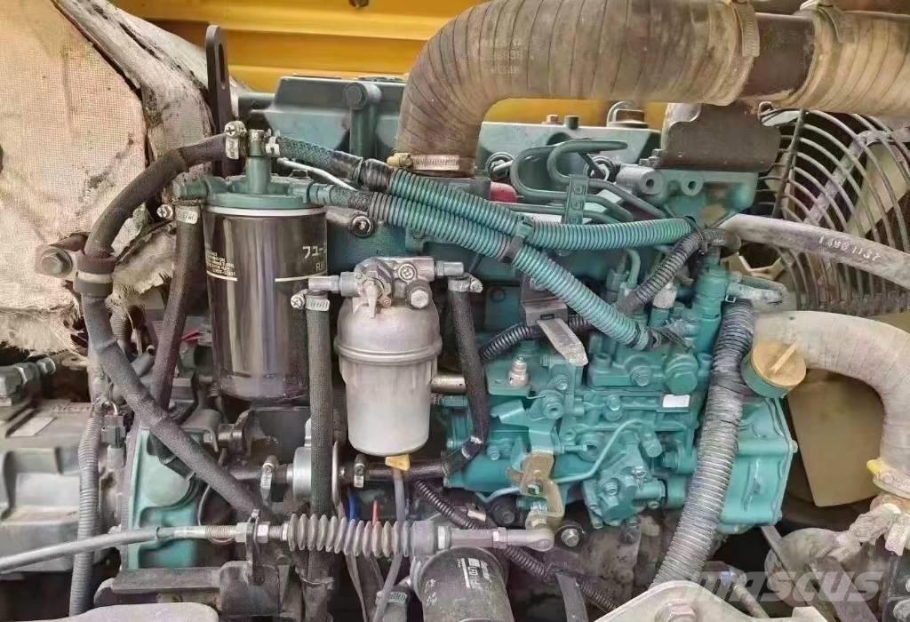 Volvo EC 80 D Bageri guseničari