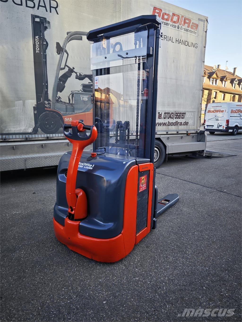 Linde L14 Samopogonski ručni viljuškari