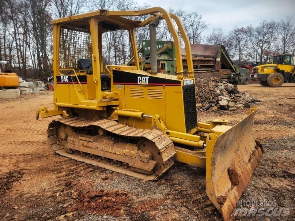 CAT D 4 C Buldožeri guseničari
