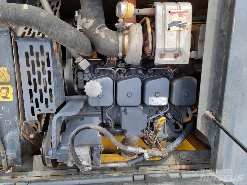 Komatsu PW 130-7K Bageri točkaši