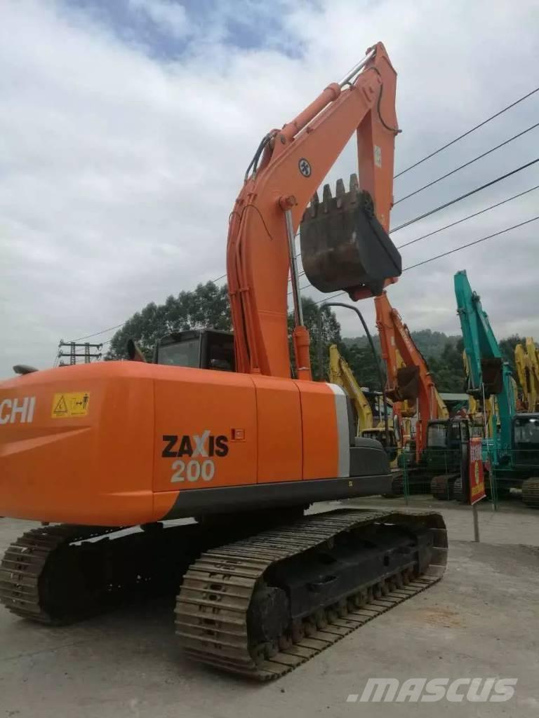 Hitachi zx200 Bageri guseničari