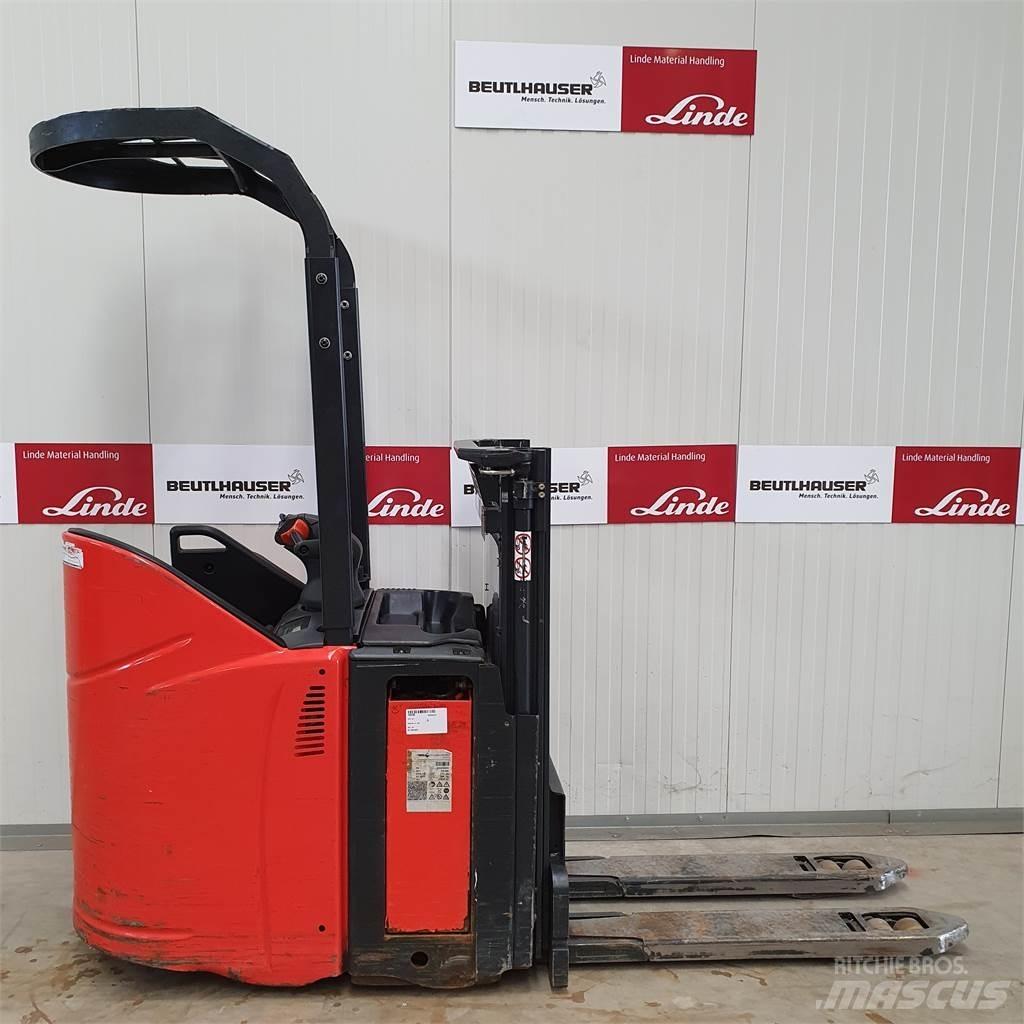 Linde D12SP Ručni električni viljuškar