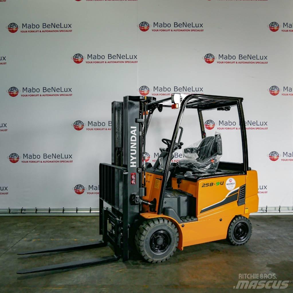 Hyundai 25B-9U Dizelski viljuškari