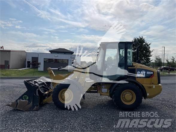 CAT 906M Utovarivači na točkove
