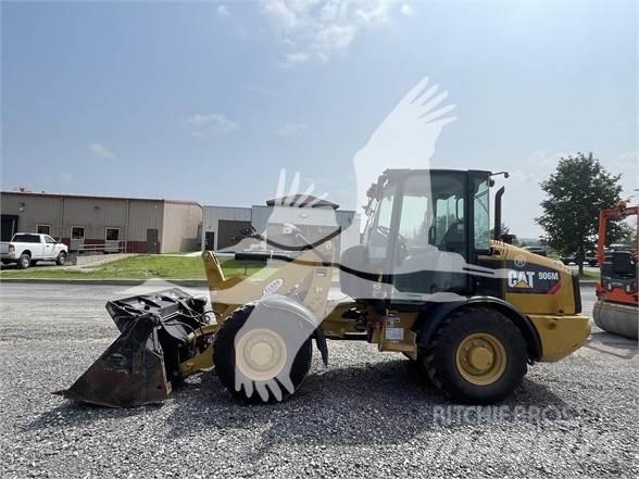 CAT 906M Utovarivači na točkove