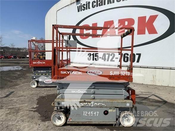 SkyJack SJ3219 Makazaste platforme