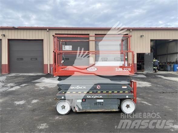 SkyJack SJ3226 Makazaste platforme