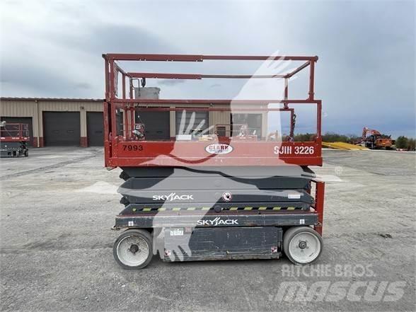 SkyJack SJ3226 Makazaste platforme