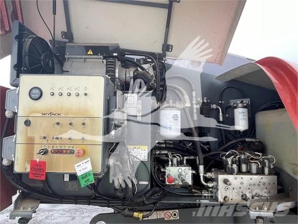 SkyJack SJ66T Teleskopske podizne platforme