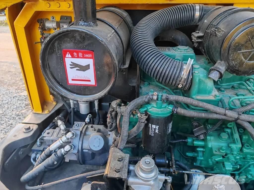 Volvo EC60D Bageri guseničari