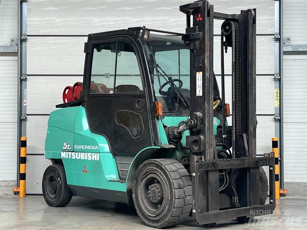 Mitsubishi FG 55 N Plinski viljuškari
