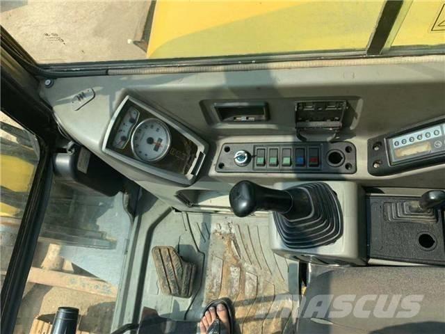 Hyundai R80-7 Bageri guseničari