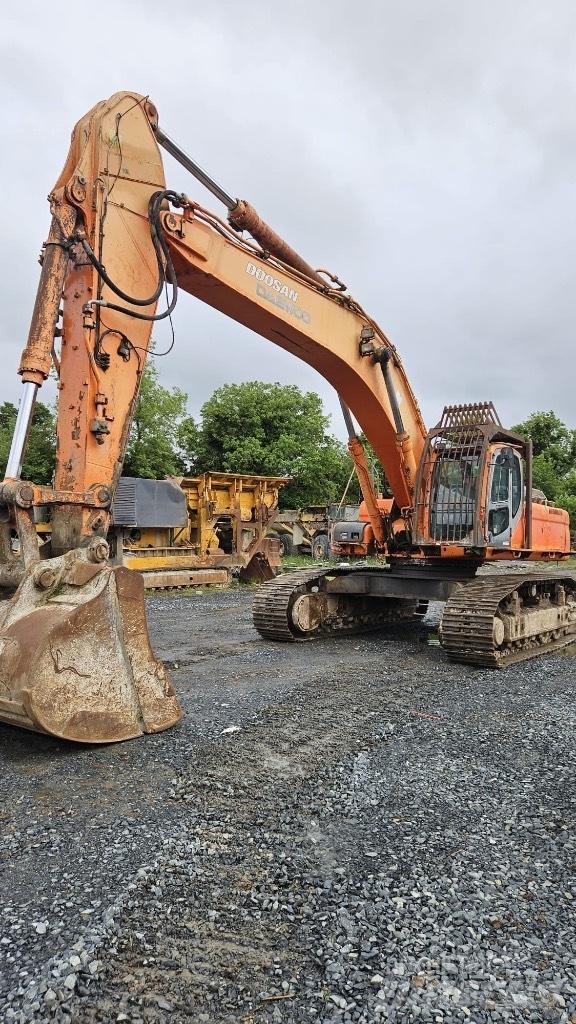 Doosan Dx480 Bageri guseničari