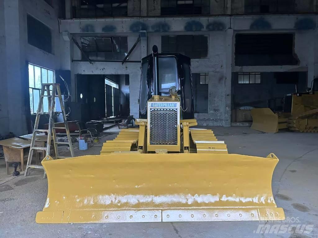 CAT D 4 C Buldožeri guseničari