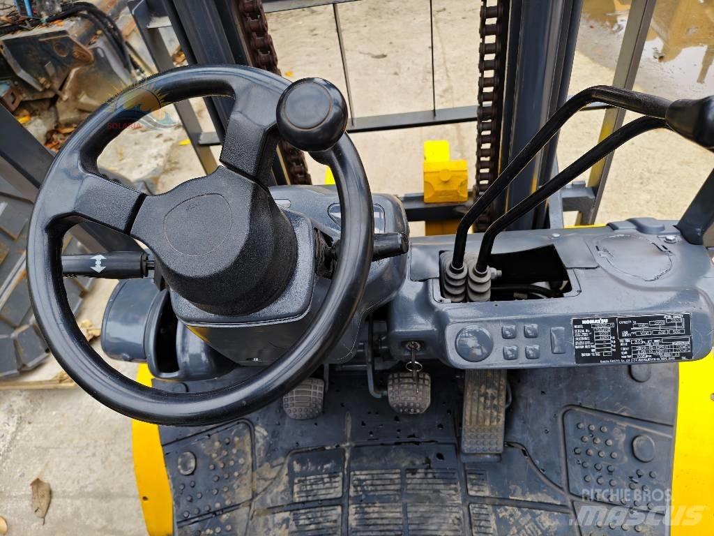 Komatsu FD 30 T-17 Dizelski viljuškari