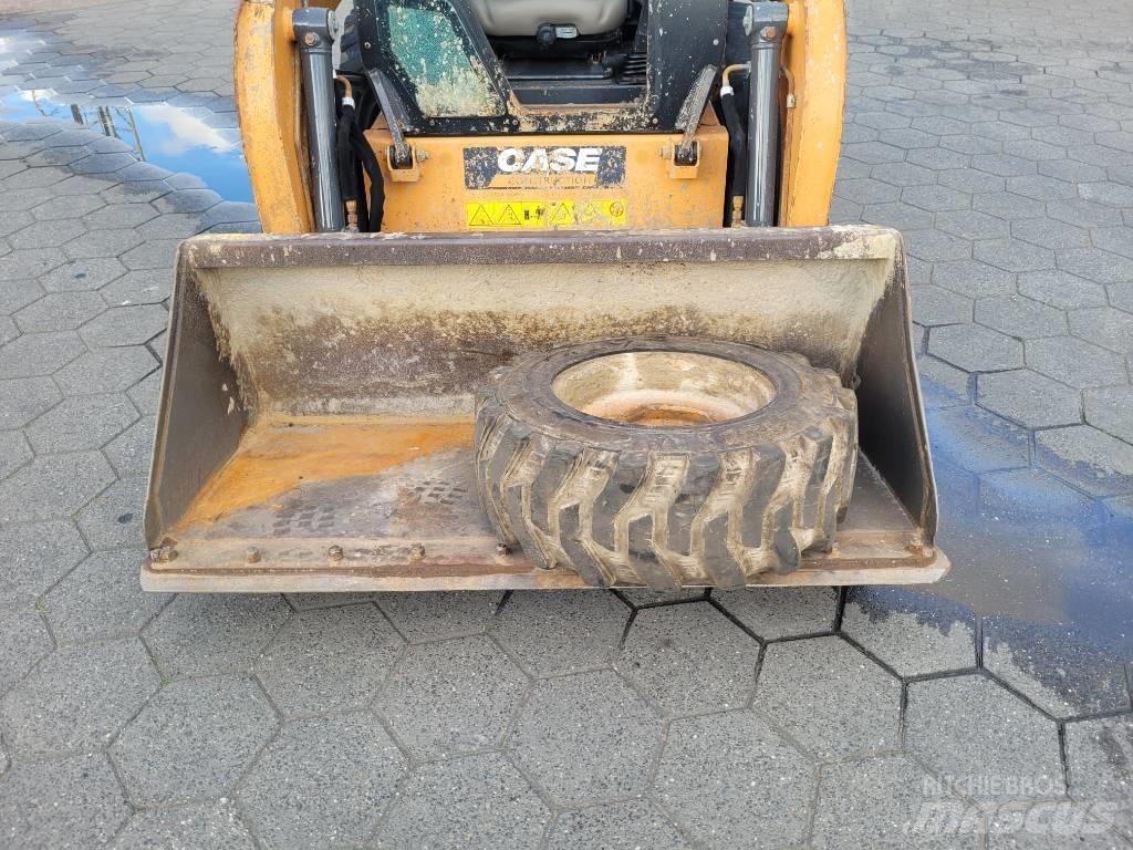 CASE SR 130 Skid steer mini utovarivači