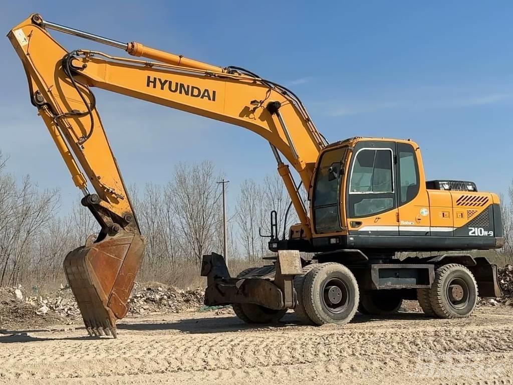 Hyundai R210W-9 Bageri točkaši