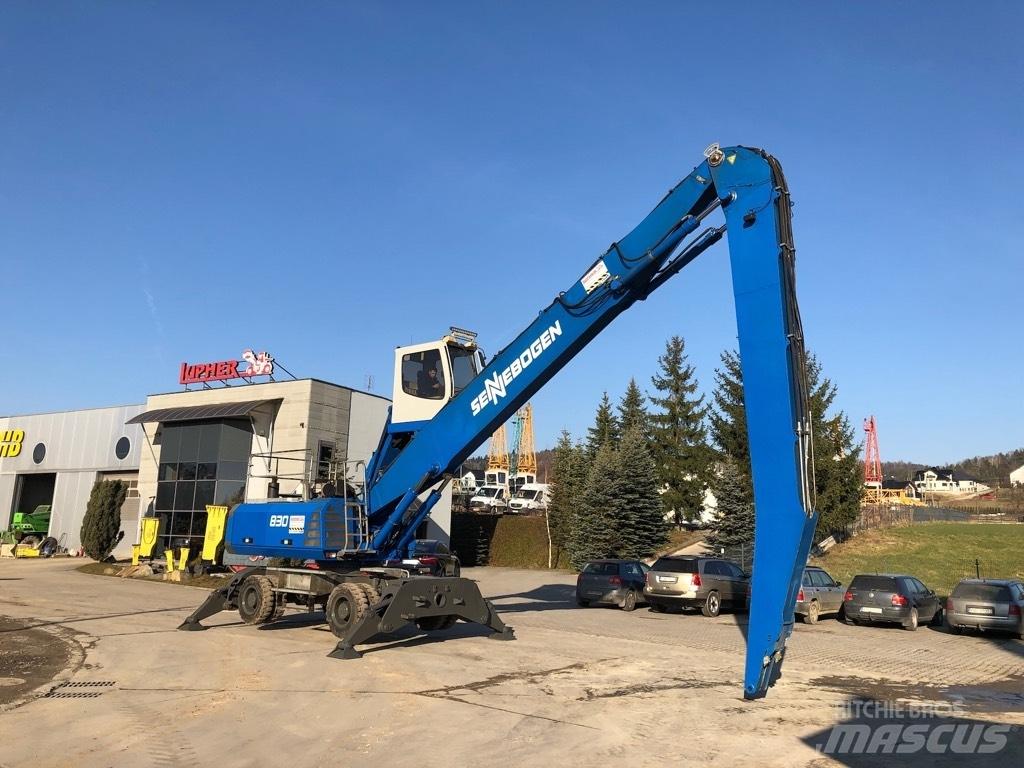 Sennebogen 830 Bageri za prenos primarnih/sekundarnih sirovina