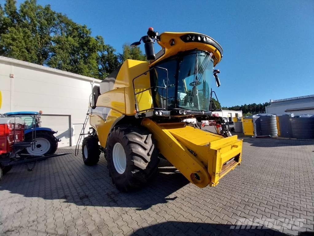 New Holland CX 8.90 Kombajni