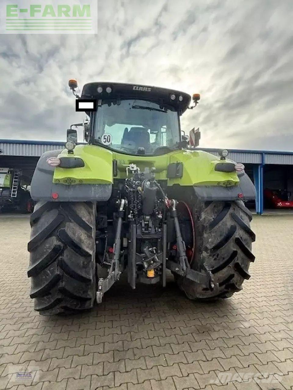 CLAAS axion 930 Traktori