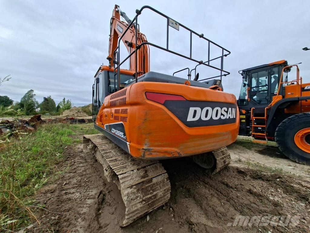 Doosan DX 225 LC-5 Bageri guseničari