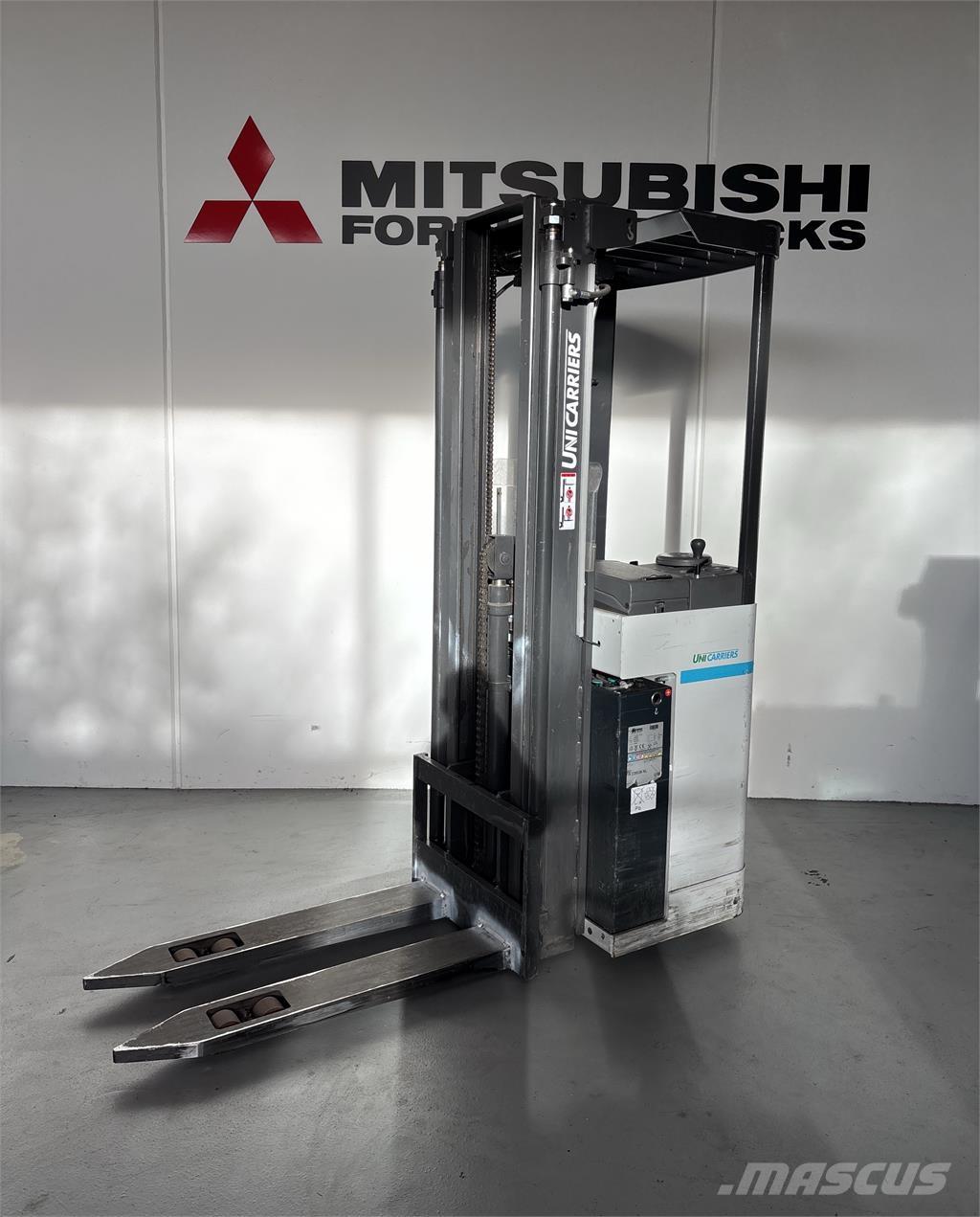 Atlet A160 Samopogonski ručni viljuškari