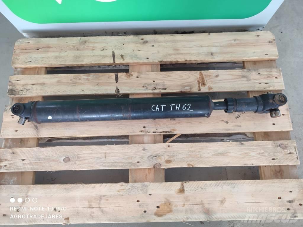CAT TH63 drive shaft Osovine