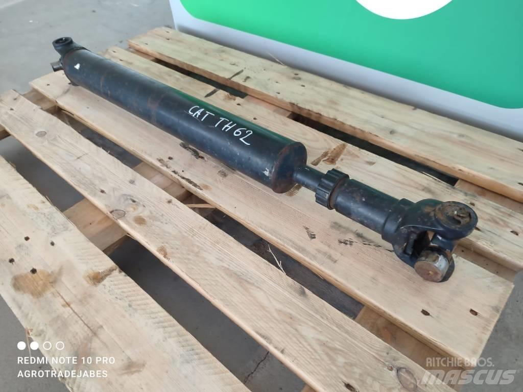 CAT TH63 drive shaft Osovine