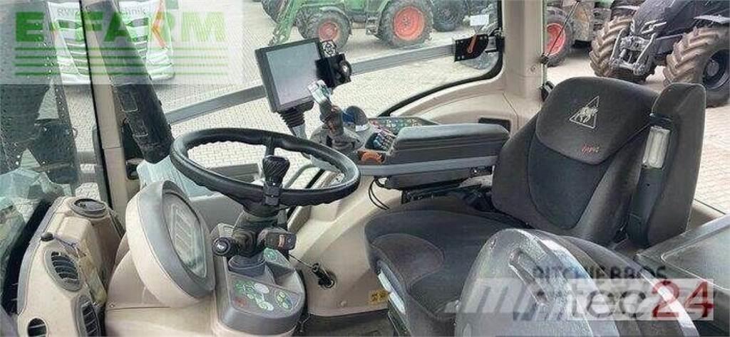 Fendt 828 vario Traktori