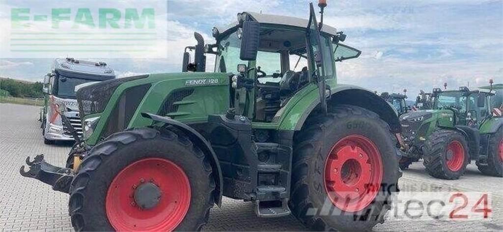 Fendt 828 vario Traktori